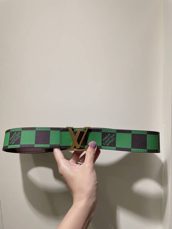 Louis Vuitton 40MM Belt LVB00339